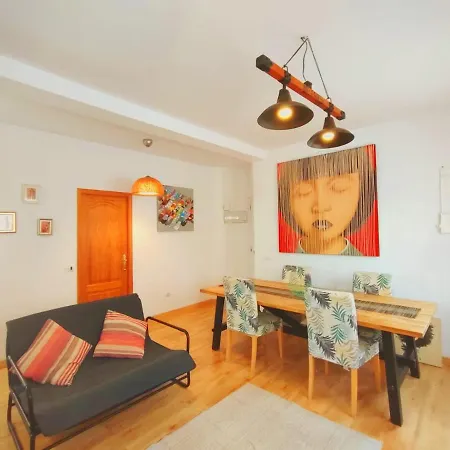 Isleta Flat Apartment